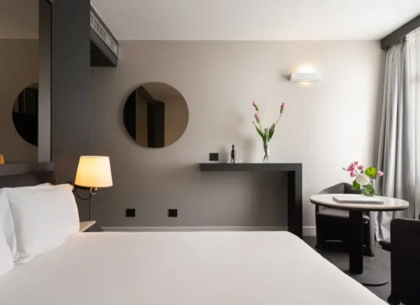 Nicolaus Hotel Bari - Image 2
